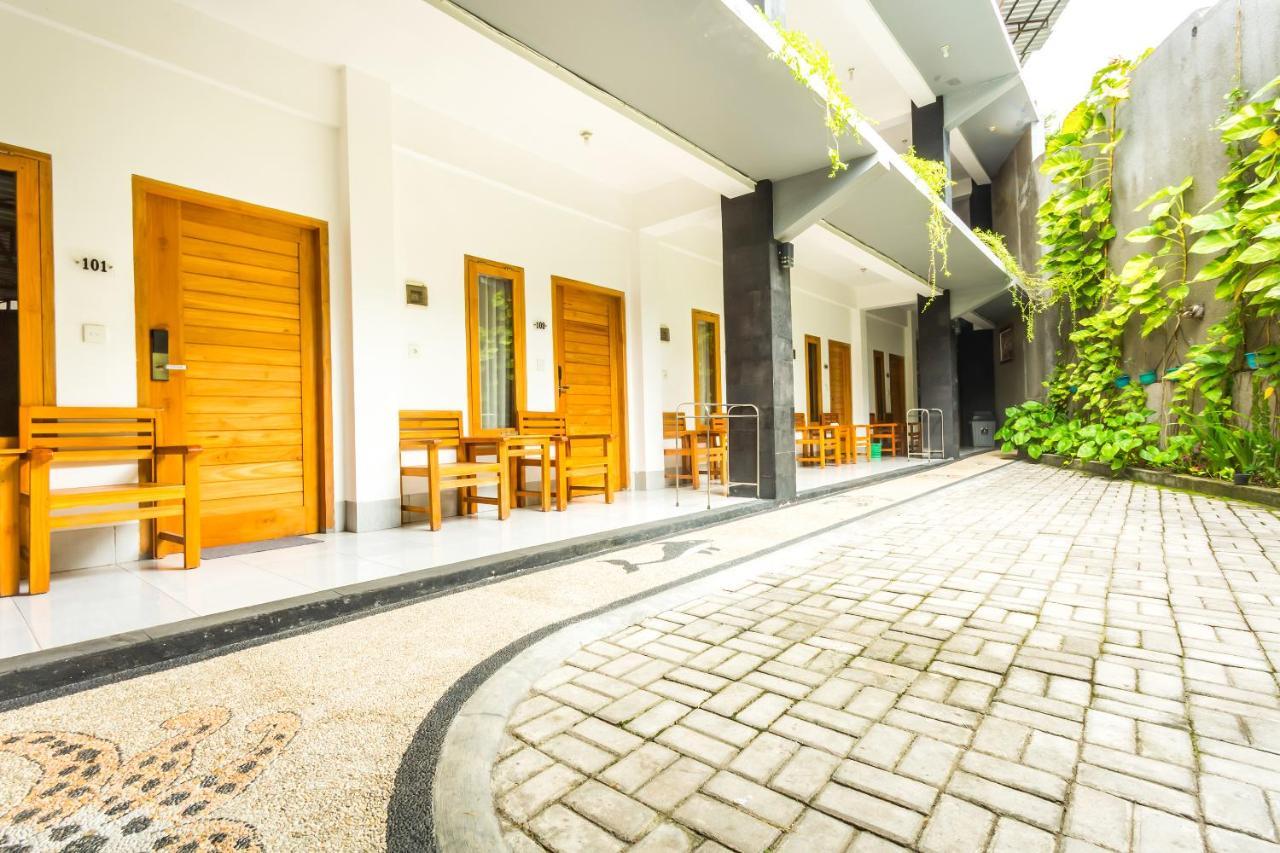 Oyo 2408 Bc Inn Mangsit Exterior photo